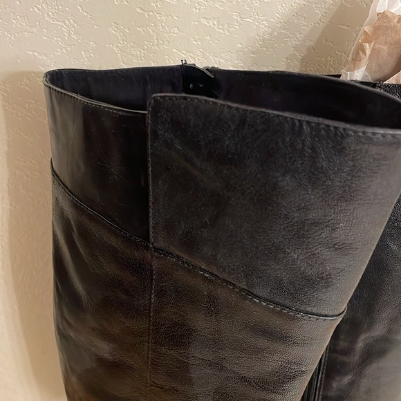 Black Leather Knee-High Boots made by Nine West - Picture 2 of 6